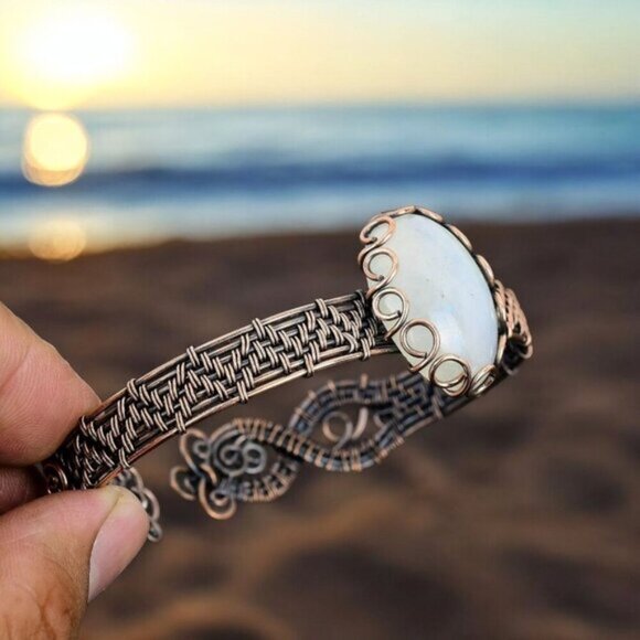 Rainbow Moonstone ✦ Copper Cuff Bracelet ✦ Adjustable Oval Stone Healing NWT - Picture 3 of 15